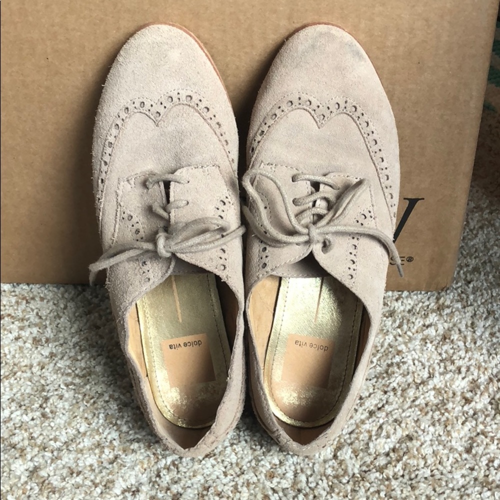 Dolce Vita suede tan saddle shoes